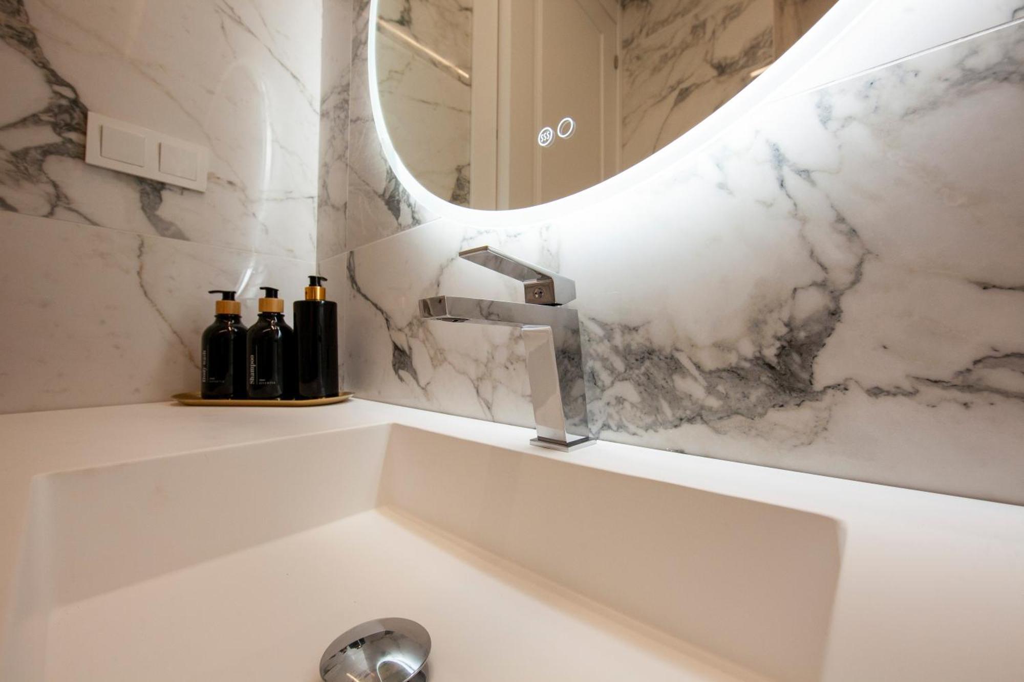 Apartament Pries Homes - Center